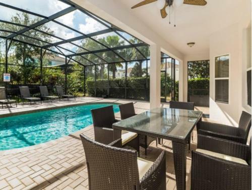 Comfy And Calm Private Pool Villa With 6 Bedroom
