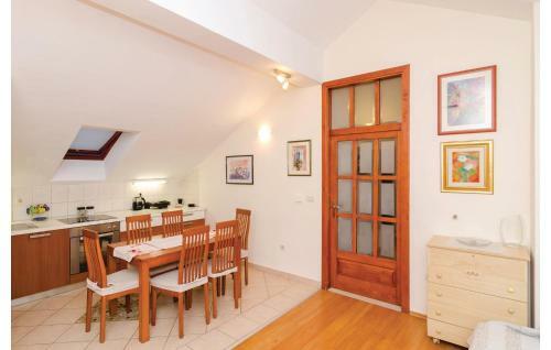 Apartment Bokeljska I