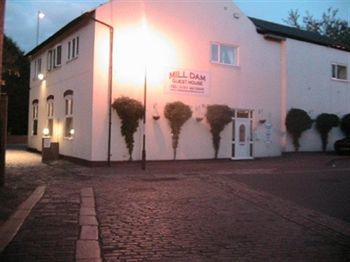 Hostal Mill Dam Guest House