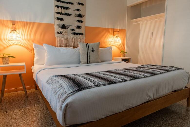 Hotel Sea Spray Inn