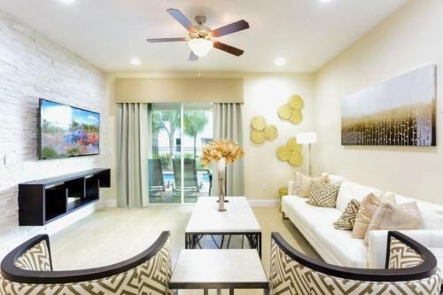 7601 Villa- Private Pool -spa- Game Room- Luxury Themed
