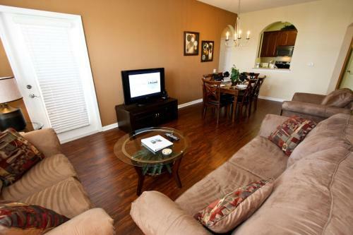 It362 - Vista Cay Resort - 3 Bed 2 Baths Condo