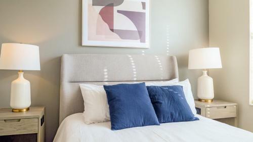 Modern Apartment In Prime Location Id8201x11