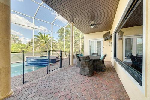 Villa 467 - Luxurious, Huge Home Less Than 3 Miles From Disney
