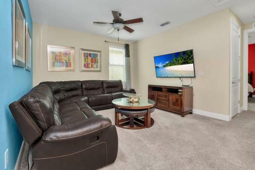 450 Paradise Villa- Game Room Pool&spa