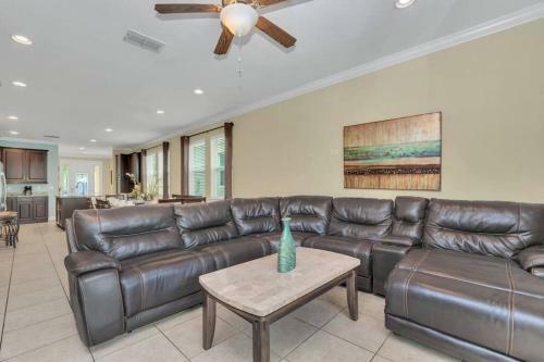 450 Paradise Villa- Game Room Pool&spa