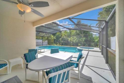 Modern, Spacious, Pool House With Game Room Near Disney World!