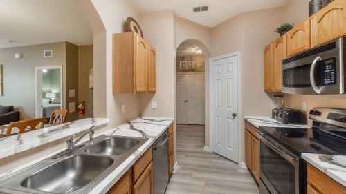 2821 Almaton #204