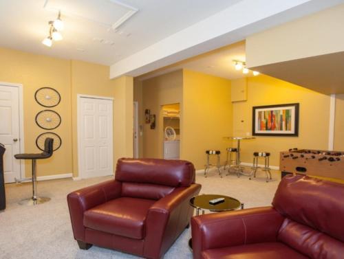 Luxury 2 Story Villa With Pool And Spa For 10 People