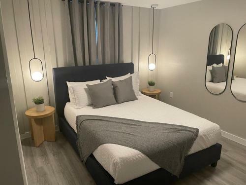 3 Bedroons- 3 Bathroons- The Hud 3421tt