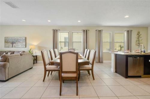 7594 Oasis Villa- Perfect Getaway For Large Groups