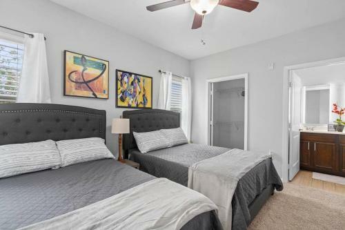 Apartamento Orlando Oasis: Modern 4bd Balcony+lake View+pool