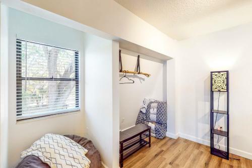 Hotel Hop Top Rental