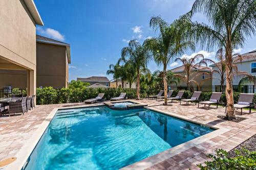 Exquisite 8br7ba W Spa Heated Pool Bbq Grill