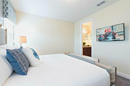 Exquisite 8br7ba W Spa Heated Pool Bbq Grill