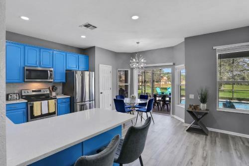 Villa Themed Luxury 6br Getaway With Resort Amenities