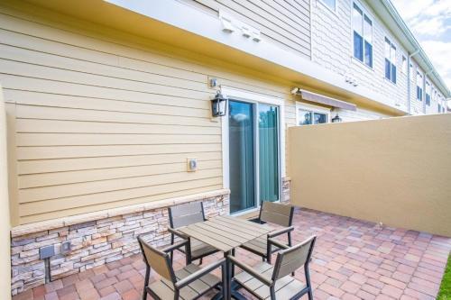 Tvpm-2664ss Sv Townhouse