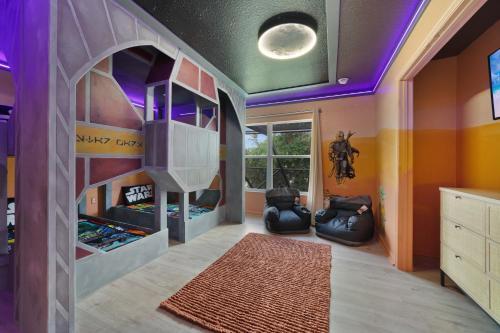 2mi To Disney! Free Heated Pool/spa