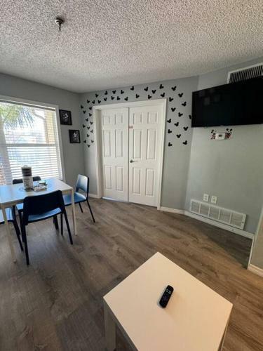 Beautiful Apartment In Disney!