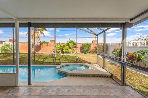 Well Illuminated And Spacious 3 Br Wh15920