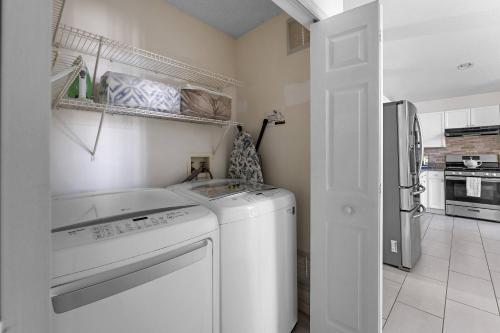 Well Illuminated And Spacious 3 Br Wh15920