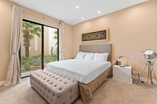 Magic Village 4 Suites W Jacuzzi 3131