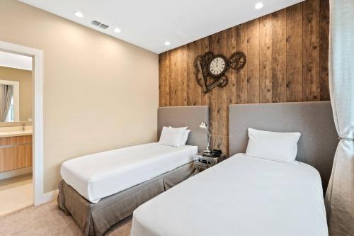 Magic Village 4 Suites W Jacuzzi 3131