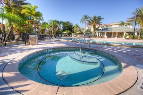 Apartamento 4862 Cayview Avenue 304