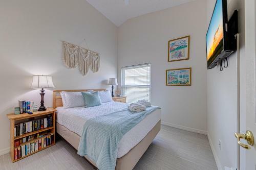Cozy Autumn Creek Retreat
