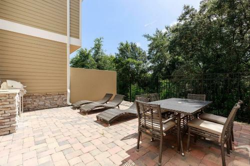 Gorgeous 5 Suites Villa At Summerville Resort