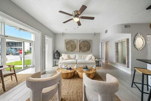 Gorgeous Property At Winter Park!