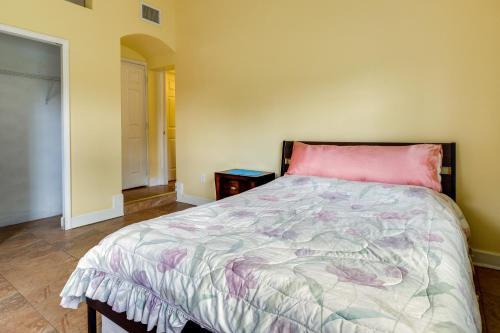 Orlando Home With Yard 8 Mi To Universal Studios!