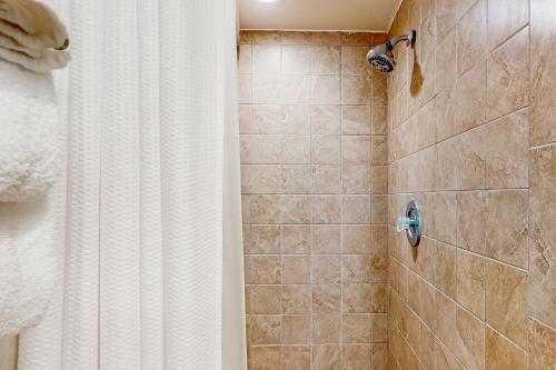 Hotel Enclave 2202