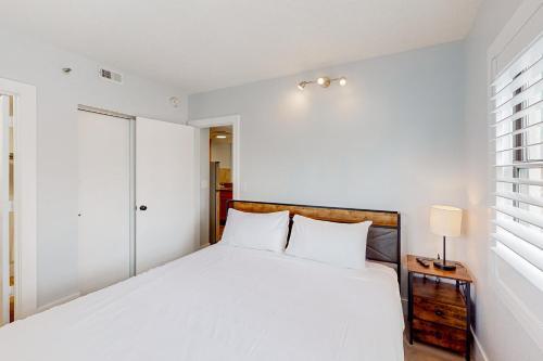 Hotel Enclave 2202