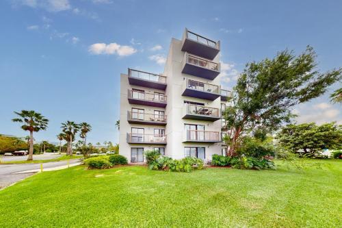 Hotel Enclave 2202