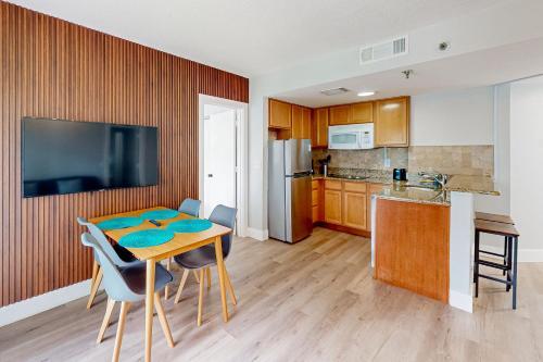 Hotel Enclave 2202
