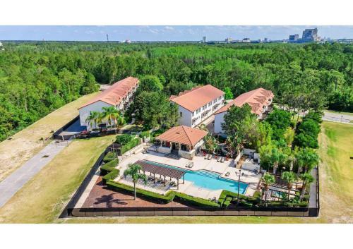 Luxury Townhome - 5 Minutes From Disney