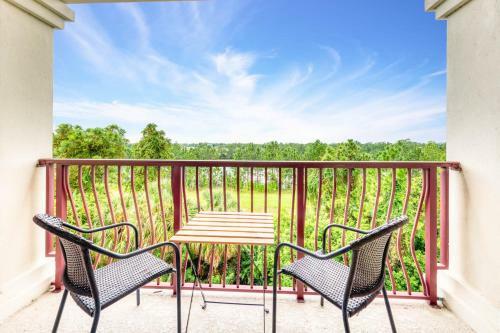 Pool*top Floor*forest Views*balcony*vistacay