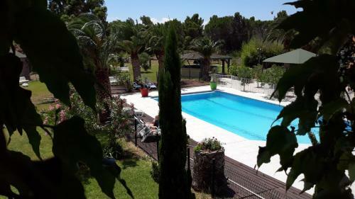 Hotel Tropic