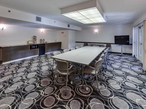 Heritage Inn Hotel & Convention Centre - High River