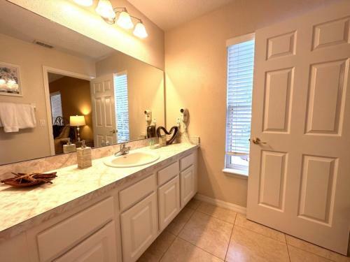 Amazing 5 Bd Home Only 8 Min From Disney 8027ae Villa