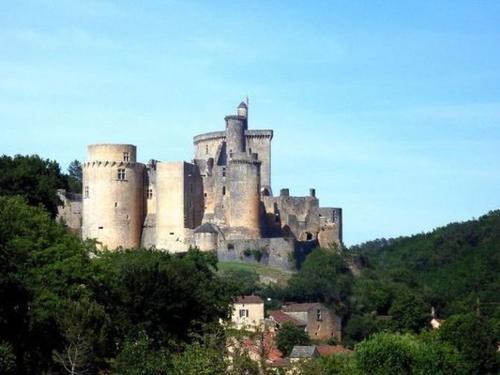 Holiday Home Maisonnette Du Lot Gavaudun