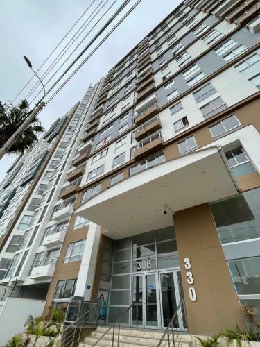 Acogedora Habitaci�n Con Vista Al Mar De Barranco