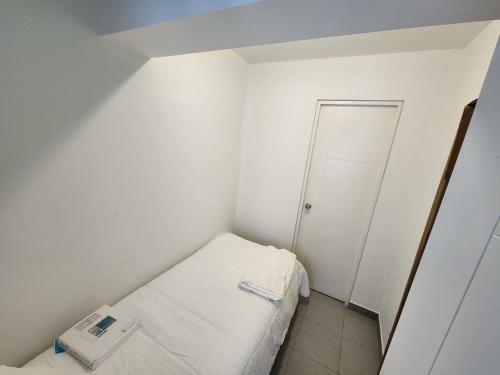 Peque�a Habitaci�n C�ntrica Con Ba�o Privado
