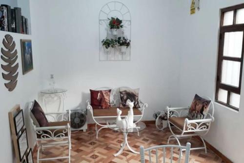 Beautiful Apartment/hermoso Apartamento!