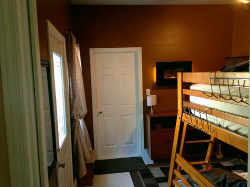Laughing Waters Bed & Breakfast And Vacation Rental