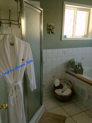 Laughing Waters Bed & Breakfast And Vacation Rental