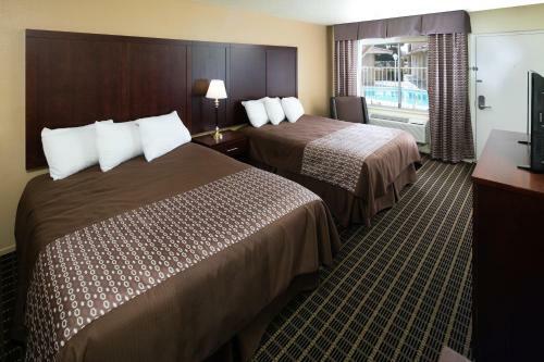 Hotel Hospitality Inn Redding