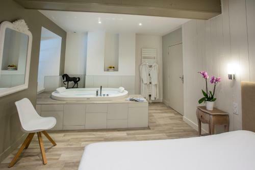 Hotel Castel Damandre