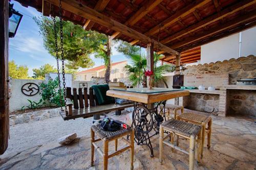 The Sea House Apartments